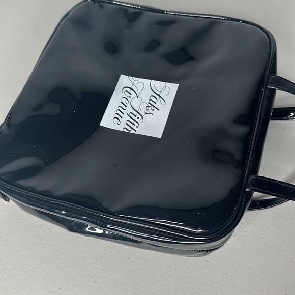 Saks 5th avenue makeup bag - Picture 10 of 10